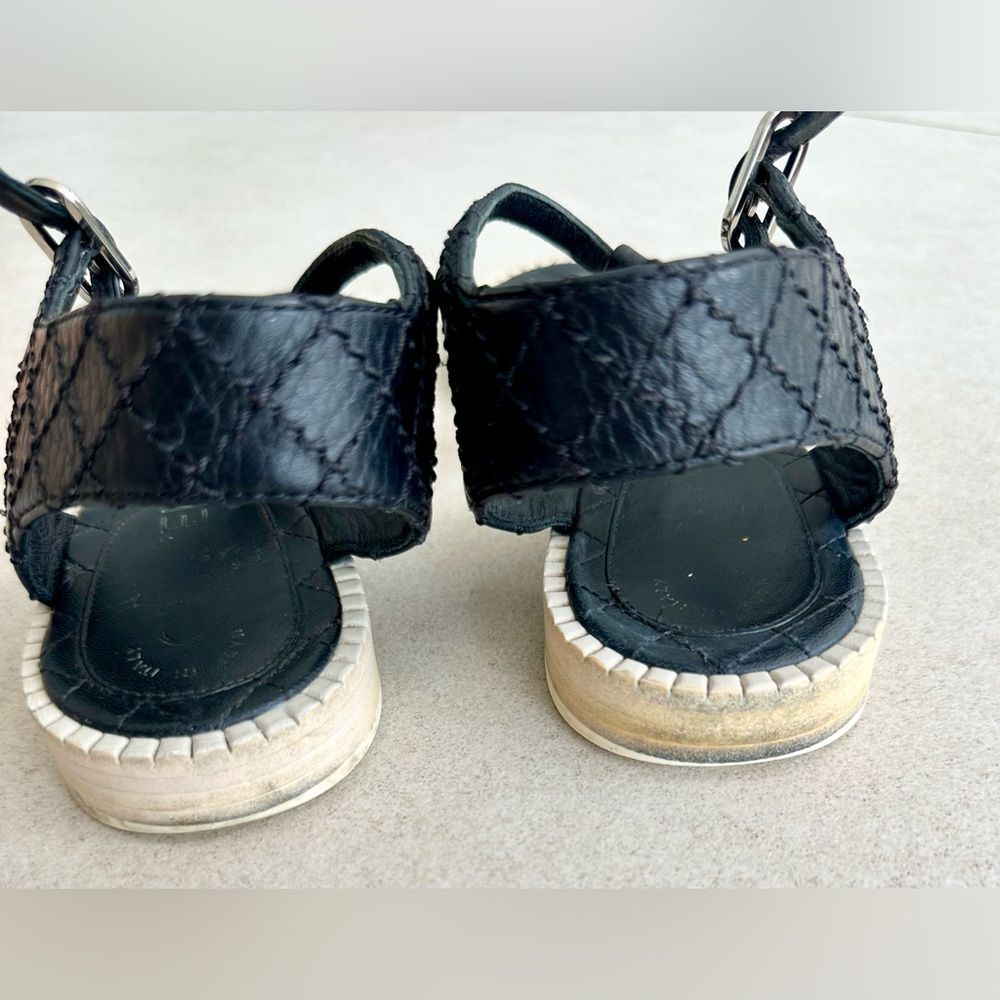 Chanel CC Logo Chainlink Quilted Black Leather Flat Ankle T- Strap Sandals Sz 37 - Picture 8 of 11